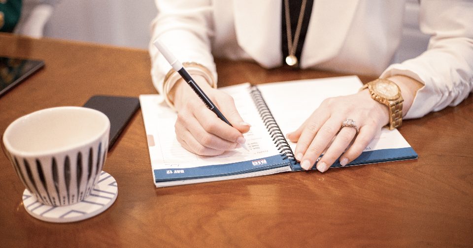 Lettre de relance pour facture impayée : 3 modèles prêts à l'emploi